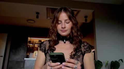 Snapshot of goddessmiamuse chatting on 04.03.26 goddessmiamuse online show from 04.03.26