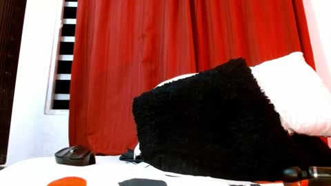  Naih Reyes online show from 02.21.25