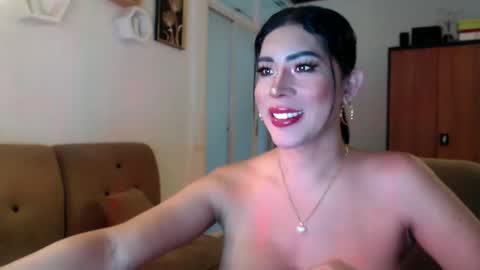 Snapshot of goddessofbigcock chatting on 05.07.26 Eva online show from 05.07.26