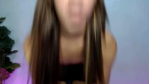 JENNIFER online show from 08.03.26