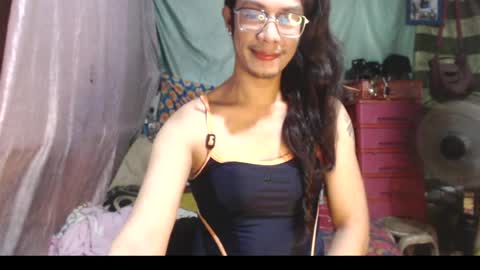 Snapshot of goddesssonyaxxx chatting on 06.23.26 KENNY DOLL online show from 06.23.26