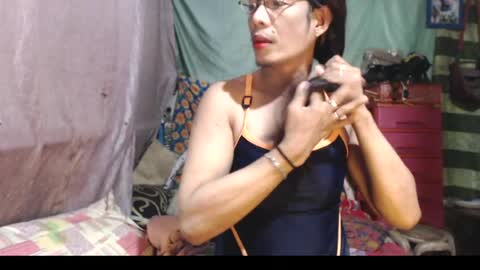 Snapshot of goddesssonyaxxx chatting on 07.16.26 KENNY DOLL online show from 07.16.26