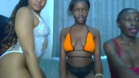 godess_lunah online show from 06.10.26