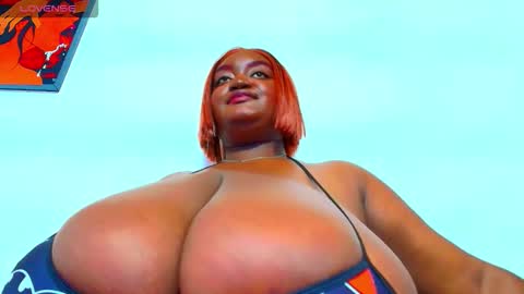 Snapshot of godessqqq chatting on 09.09.25 Godess Tracy online show from 09.09.25