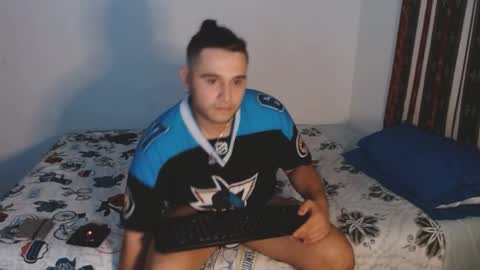 Snapshot of gold_shooter chatting on 04.08.26 gold_shooter online show from 04.08.26