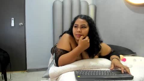 Snapshot of golden_kiss23 chatting on 06.13.26 GoldenKiss online show from 06.13.26