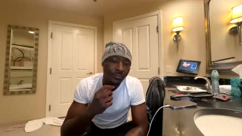 goldenapo online show from 03.03.26