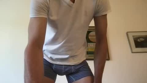 Snapshot of goldenboy2377 chatting on 01.09.25 goldenboy2377 online show from 01.09.25