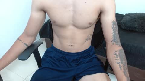 Snapshot of goldendesirex_ chatting on 03.29.26 online show from 03.29.26