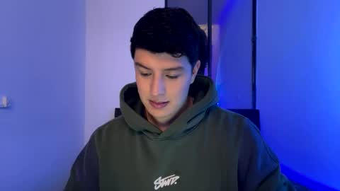 goldenknight33 online show from 11.14.25