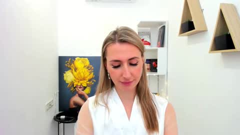 Olivia online show from 02.17.25