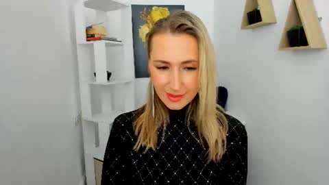 Olivia online show from 09.11.25