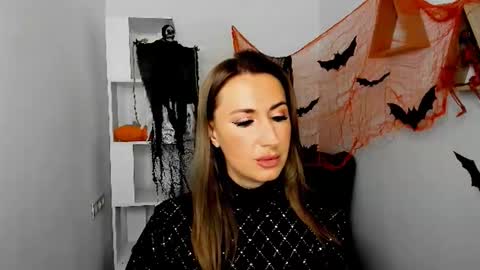 Olivia online show from 10.11.25