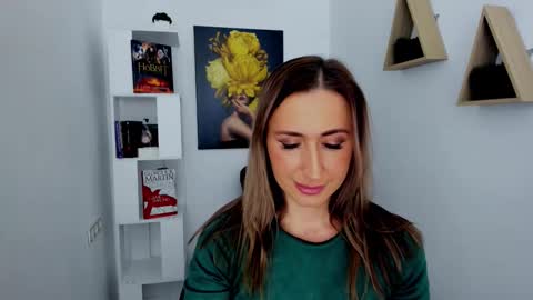 Olivia online show from 11.26.25