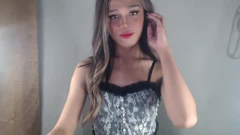 Lily is Gold online show from 02.28.25