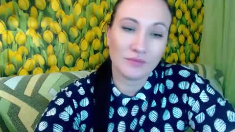 goldmoonn online show from 02.18.25