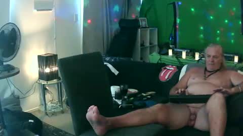 goldyguy011 online show from 01.22.25