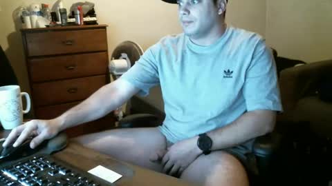 Snapshot of goleafzgo chatting on 03.12.25 goleafzgo online show from 03.12.25