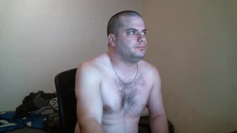 Snapshot of goleafzgo chatting on 12.02.25 goleafzgo online show from 12.02.25