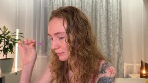 Polly online show from 12.05.25