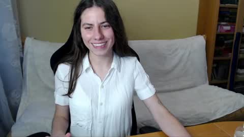 Elizabeth Effie online show from 07.04.26
