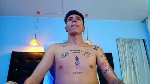 Snapshot of good_sheep chatting on 01.04.25 good_sheep online show from 01.04.25