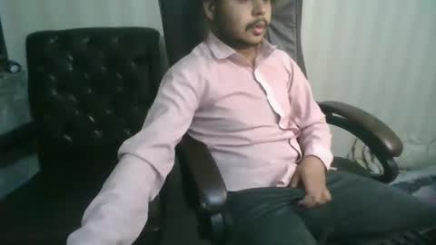 Snapshot of goodfucker3252 chatting on 02.15.25 Arab Pronstar online show from 02.15.25