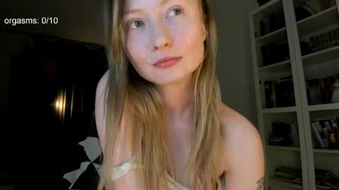 Snapshot of goodg_oddamn chatting on 06.07.26 SOPHIE online show from 06.07.26