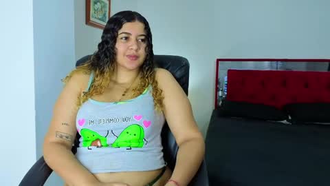 Snapshot of goodgirlxxxl chatting on 04.27.26 Goodgirlxxxl online show from 04.27.26