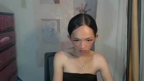 Snapshot of gorgeous_celestine chatting on 06.11.26 tine online show from 06.11.26