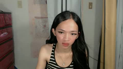Snapshot of gorgeous_celestine chatting on 06.12.26 tine online show from 06.12.26