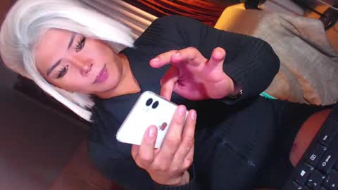 Samantha online show from 04.13.26