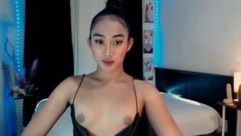 gorgeous_nicole online show from 02.18.25