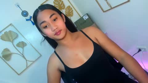 gorgeous_nicole online show from 11.17.25