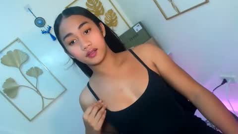 gorgeous_niicole online show from 11.17.25