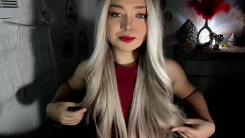 Snapshot of gorgeousamandarose chatting on 01.13.25 Amanda rose online show from 01.13.25