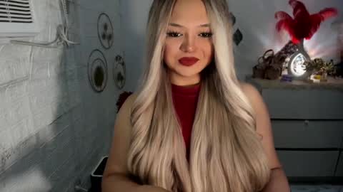 Snapshot of gorgeousamandarose chatting on 01.25.25 Amanda rose online show from 01.25.25