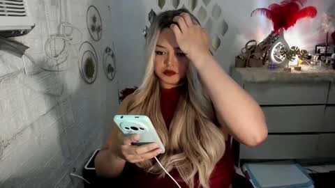 Snapshot of gorgeousamandarose chatting on 02.26.25 Amanda rose online show from 02.26.25