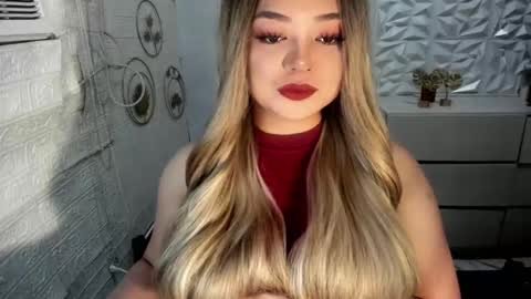 Snapshot of gorgeousamandarose chatting on 10.02.25 Amanda rose online show from 10.02.25