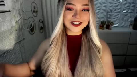 Snapshot of gorgeousamandarose chatting on 10.08.25 Amanda rose online show from 10.08.25