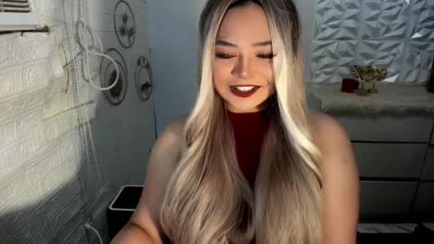 Snapshot of gorgeousamandarose chatting on 11.08.25 Amanda rose online show from 11.08.25