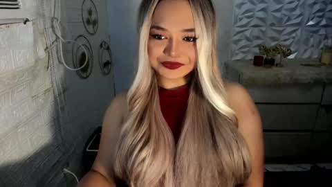 Snapshot of gorgeousamandarose chatting on 11.15.25 Amanda rose online show from 11.15.25