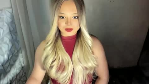 Snapshot of gorgeousamandarose chatting on 06.11.26 Amanda rose online show from 06.11.26