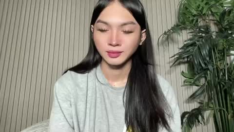 Snapshot of gorgex_diana chatting on 04.21.26 D I A N A online show from 04.21.26