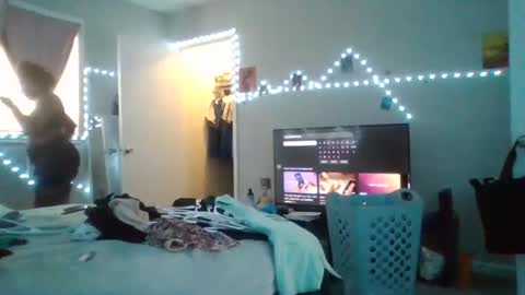 Sue Goddess online show from 10.05.25