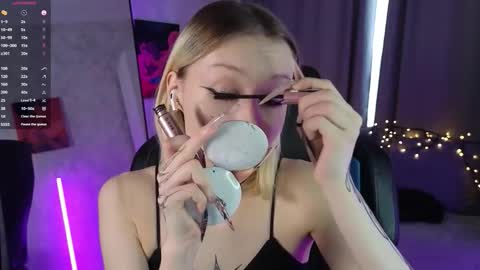 Snapshot of goth__tv chatting on 10.24.25 Violeta online show from 10.24.25