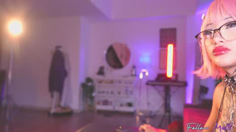 sophie  Special celebration a the beach 300k followers 3011 and 0112   online show from 09.26.25