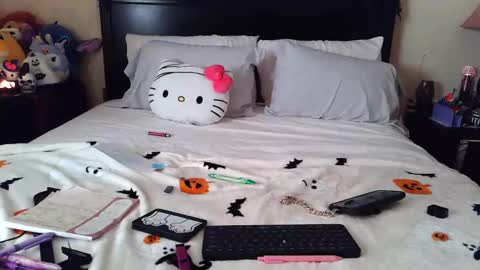 gothbaby305 online show from 09.30.25