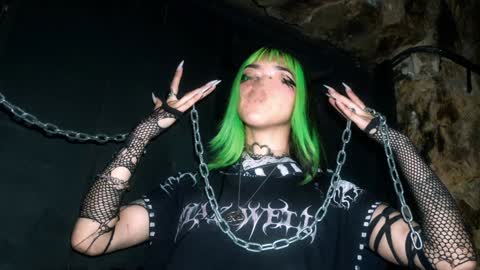 Snapshot of gothicute chatting on 12.08.24 online show from 12.08.24