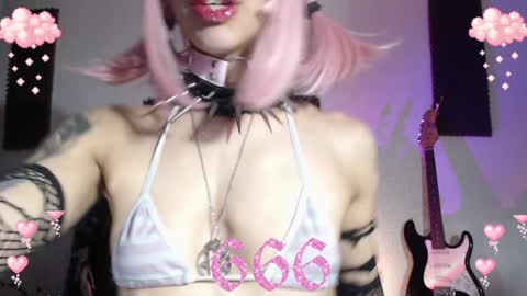 Snapshot of gothicute chatting on 12.31.24 online show from 12.31.24